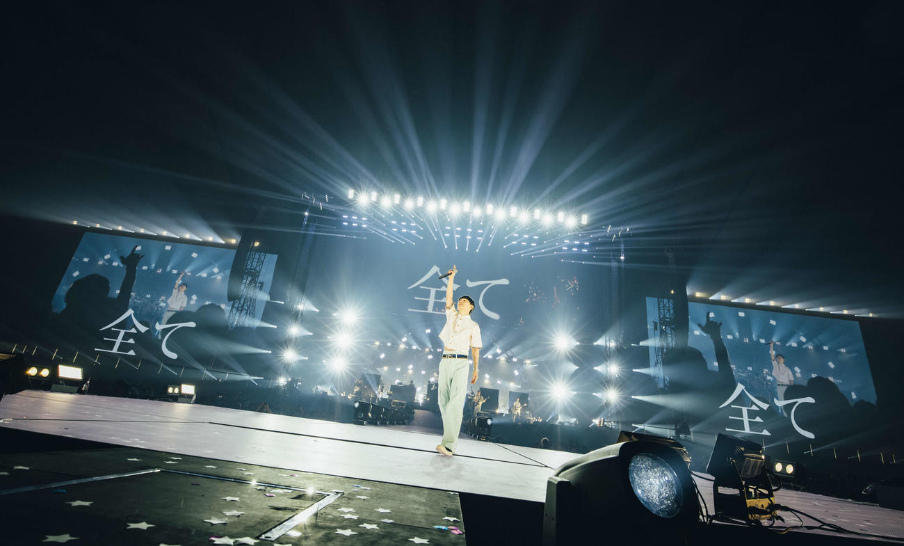 ライブ「EPIPHANY」東京ドーム公演を行ったUVERworld（横山マサト氏撮影）