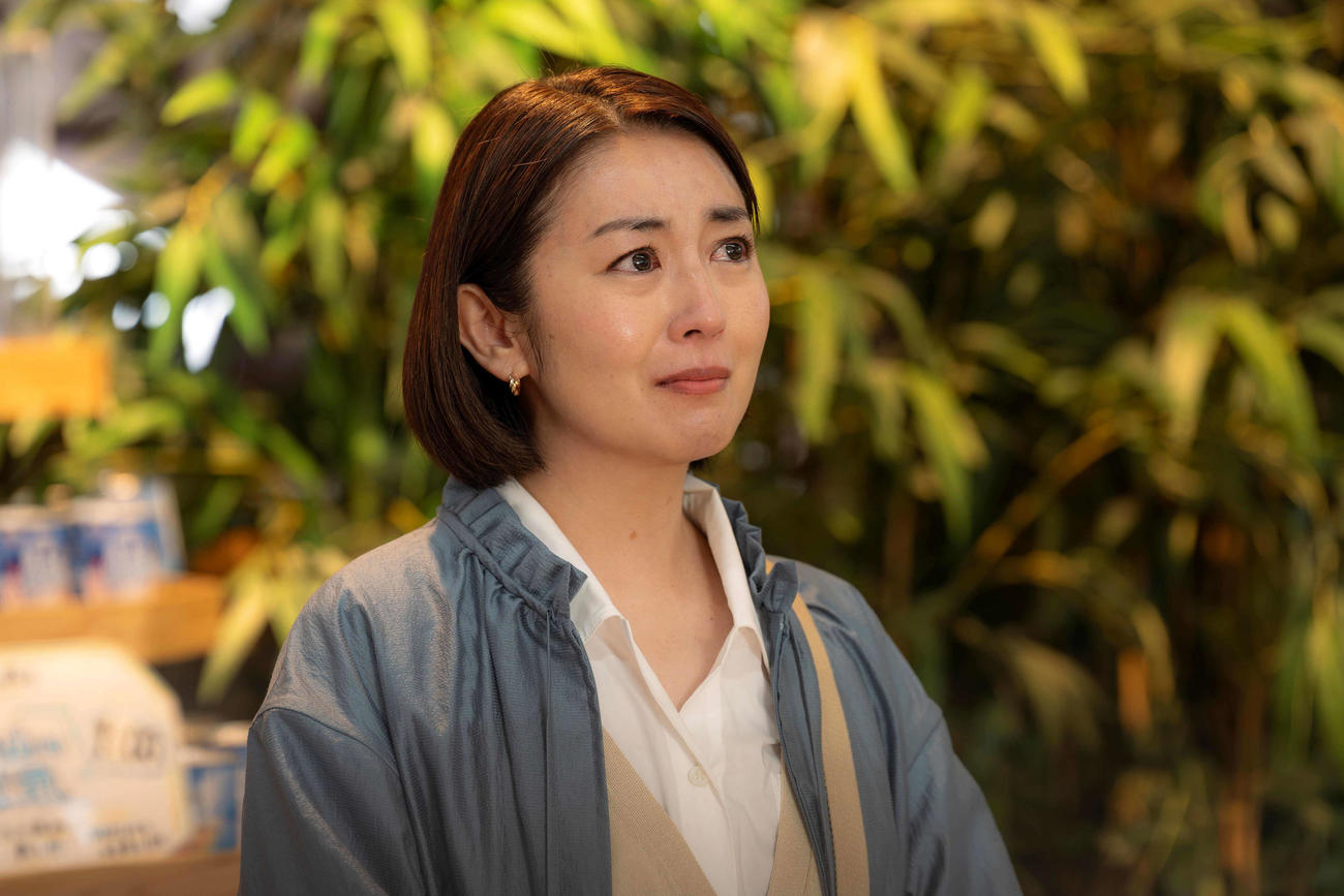 映画「富士山と、コーヒーと、しあわせの数式」に出演する酒井美紀（C）2025「富士山と、コーヒーと、しあわせの数式」
