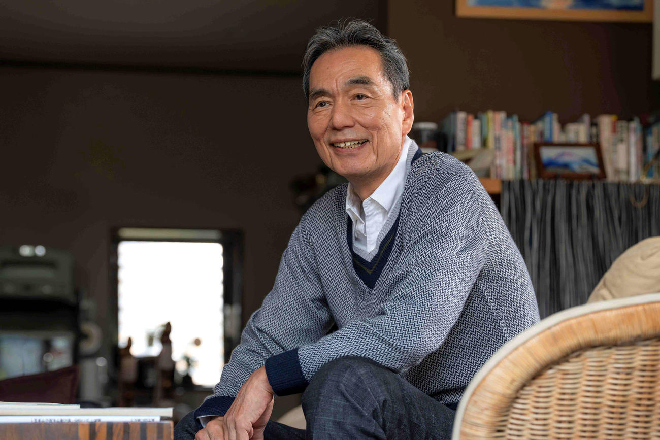 映画「富士山と、コーヒーと、しあわせの数式」に出演する長塚京三（C）2025「富士山と、コーヒーと、しあわせの数式」