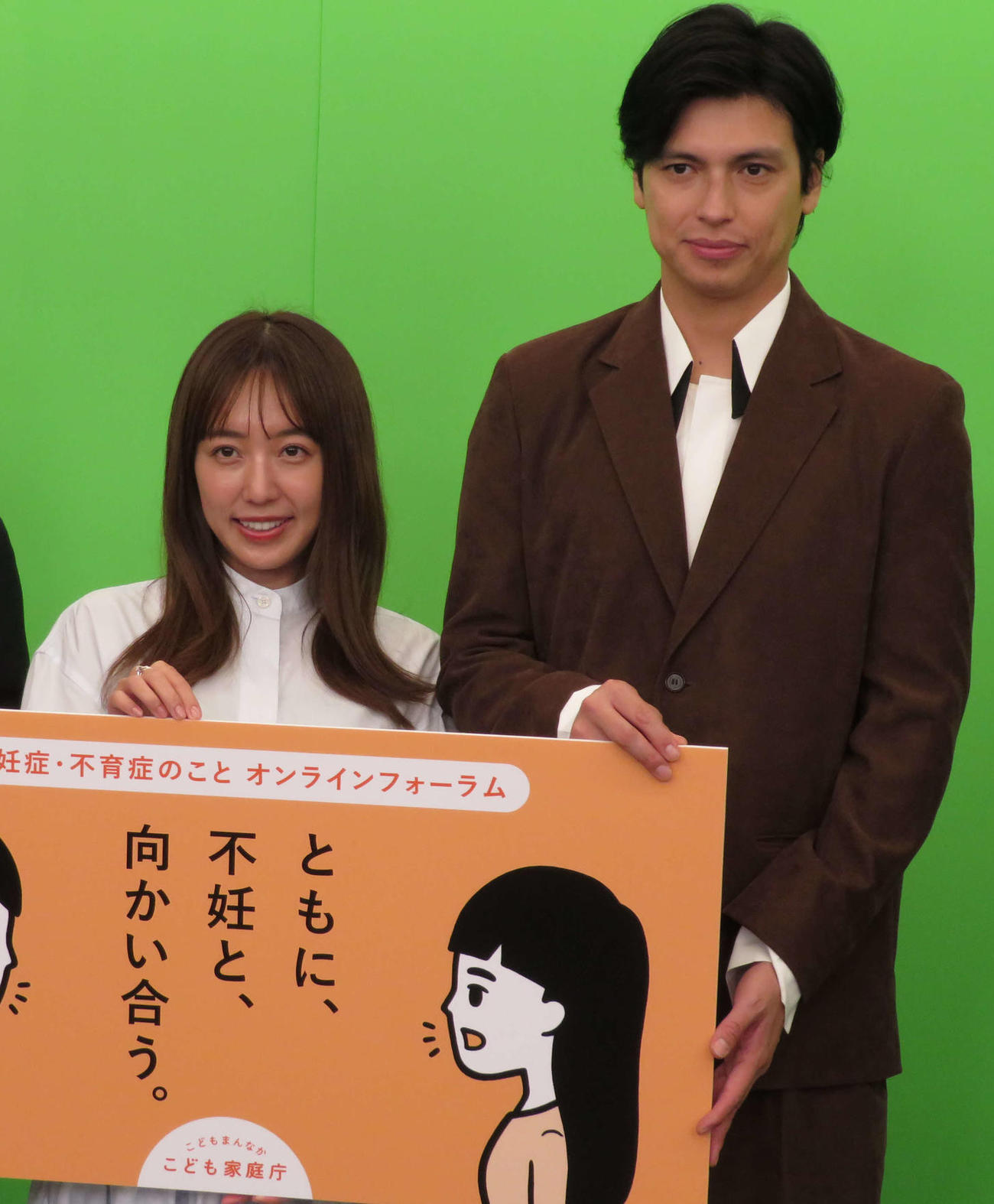 川崎希、アレクサンダー夫妻＝23年11月
