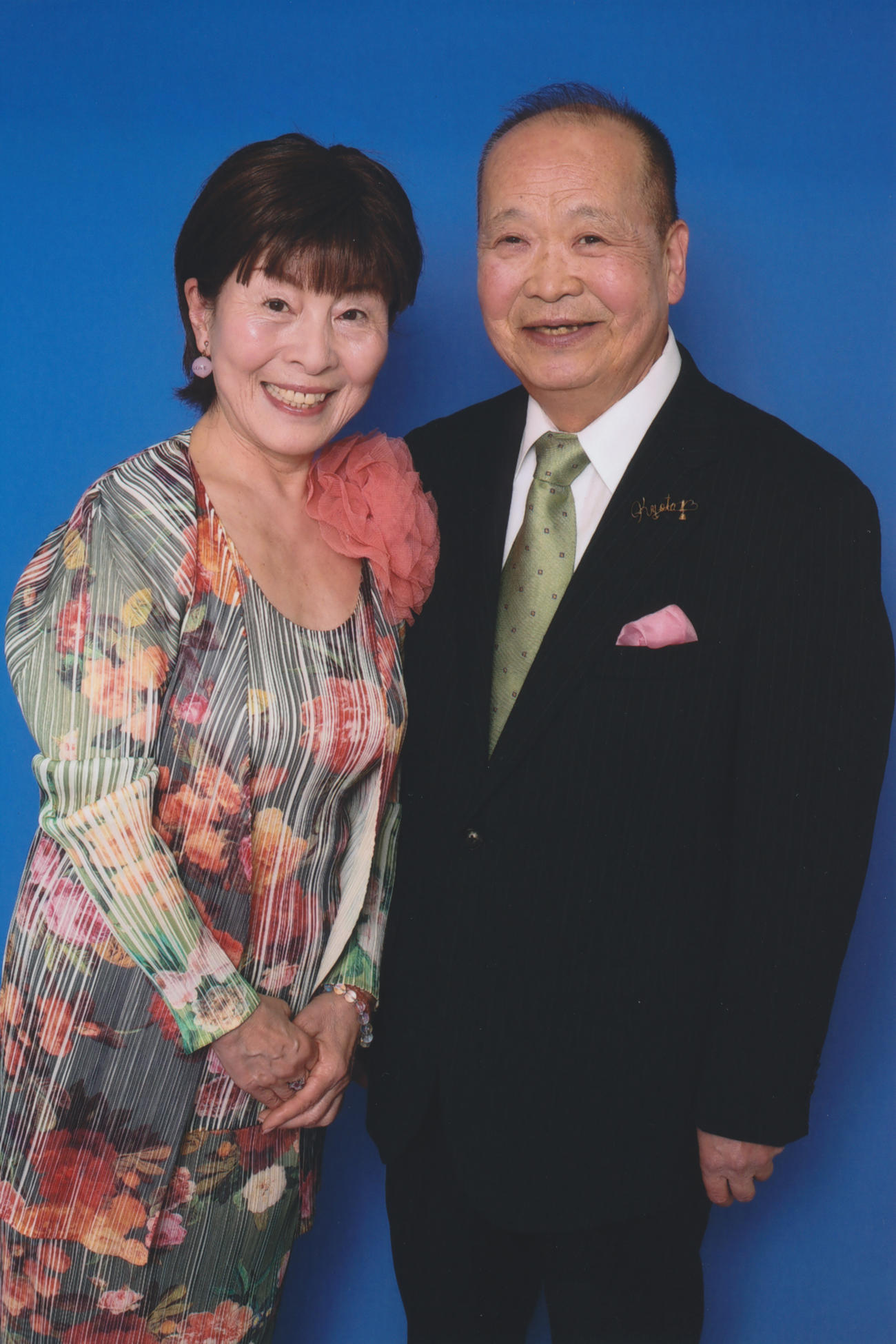 16日に81歳で亡くなった夫婦漫才コンビ「東京太・ゆめ子」の東ゆめ子さん（左）。右は夫の東京太