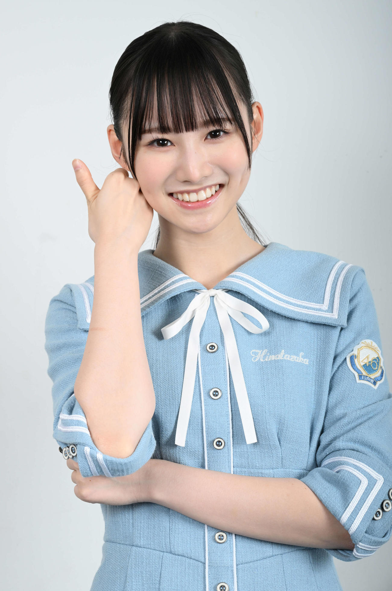 必殺技「りかたんしかたん」にちなんだポーズをとる日向坂46高井俐香（撮影・千葉一成）