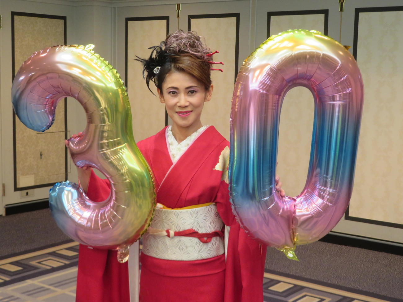 30周年記念パーティーに出席した美貴じゅん子