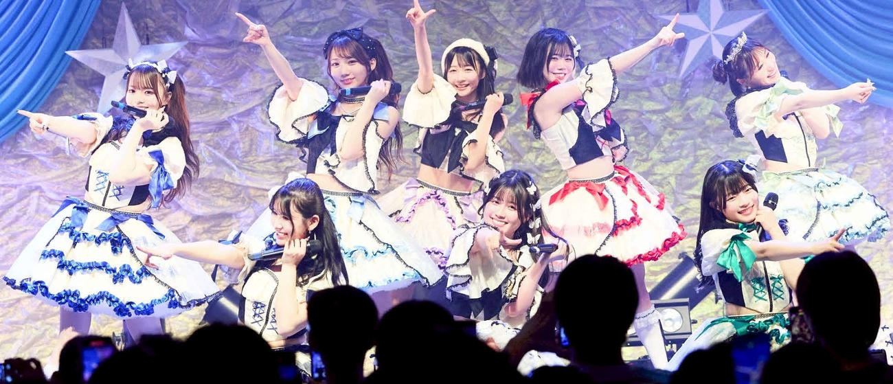 結成15周年記念ライブの東京公演を行ったSUPER☆GiRLS