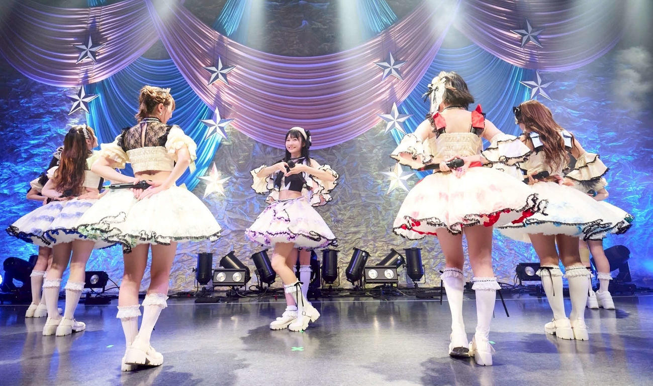 結成15周年記念ライブの東京公演を行ったSUPER☆GiRLS