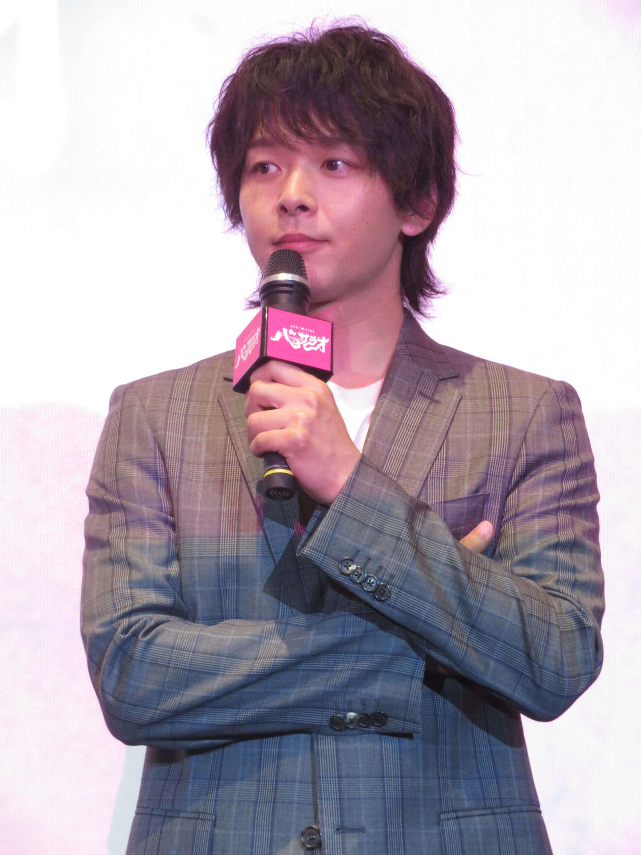 都内でゲキ×シネ「バサラオ」初日舞台あいさつに登壇した中村倫也