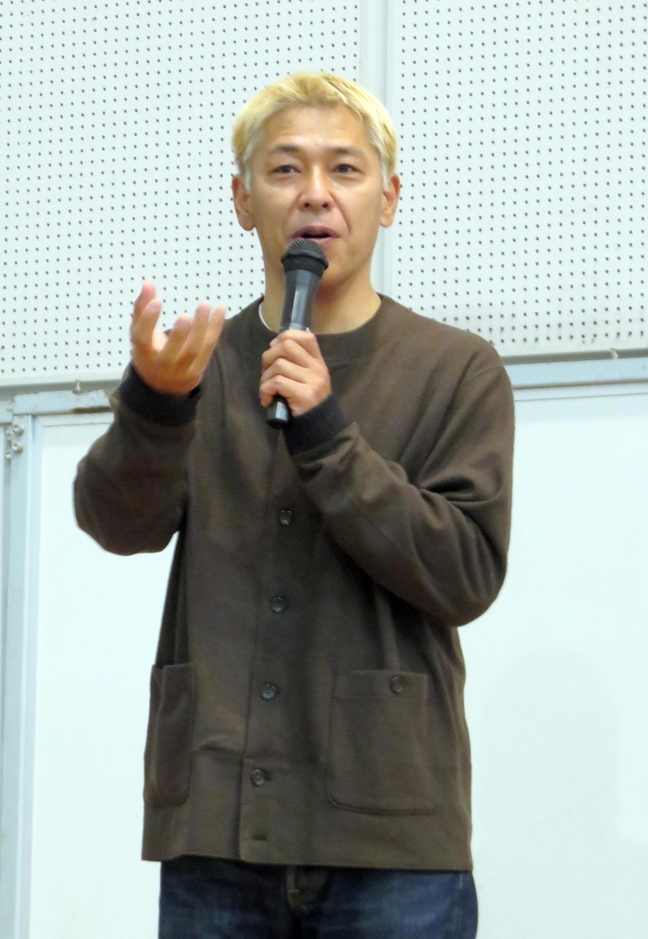田村亮＝22年1月