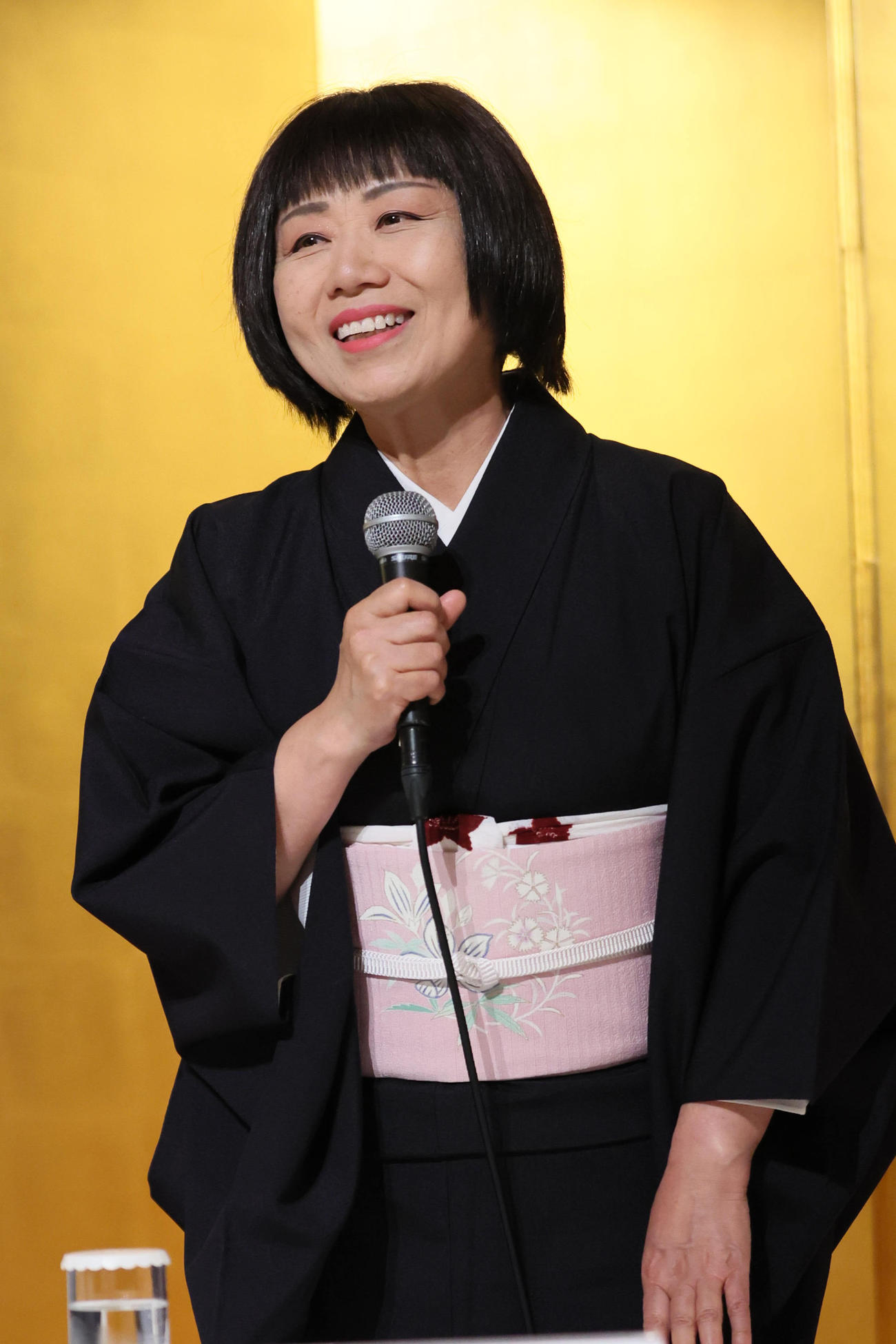 石井ふく子白寿記念公演「かたき同志」の発表会見で、作品について語る藤山直美（撮影・宮崎幸一)