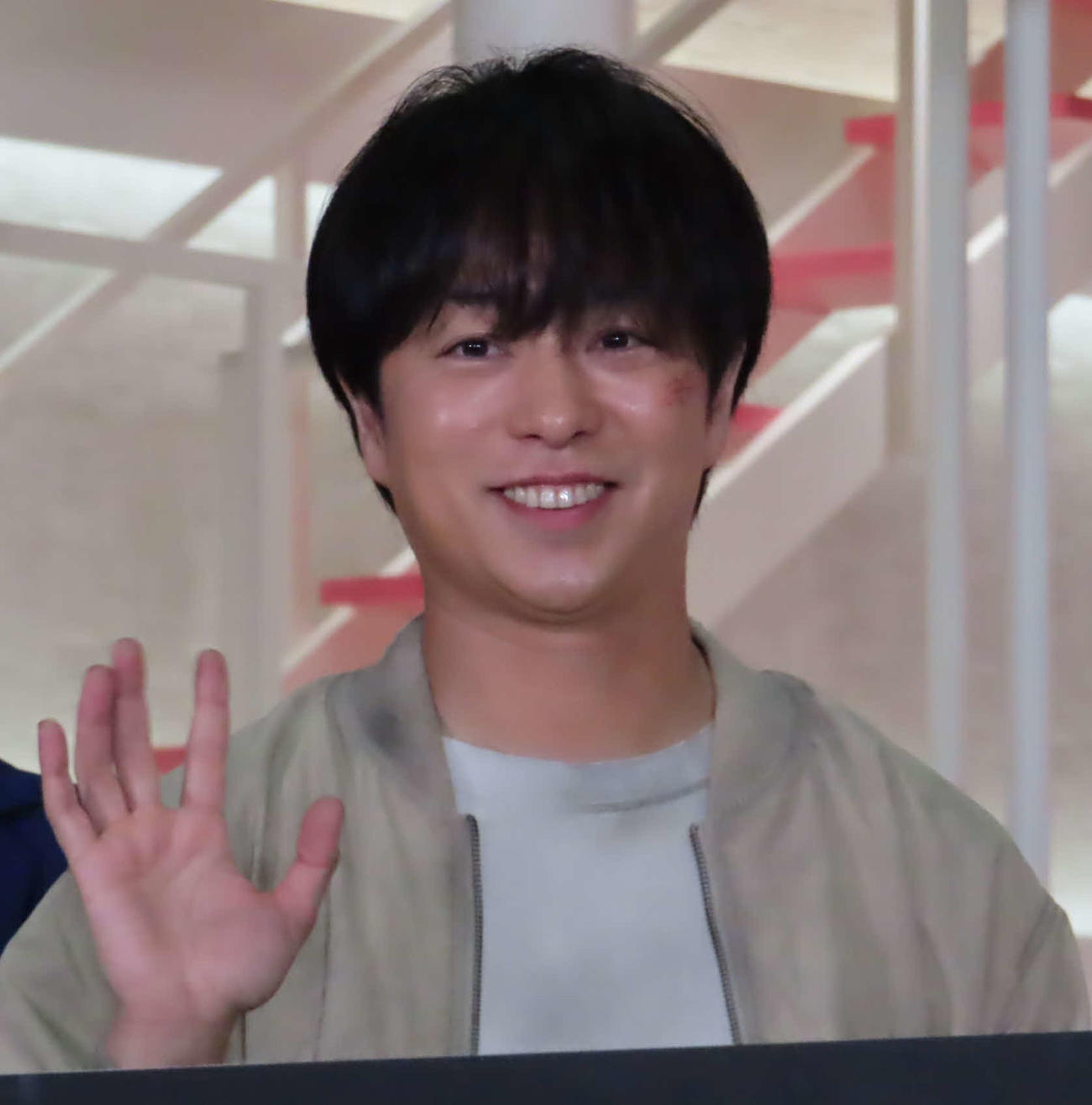 日本テレビ系土曜ドラマ「放送局占拠」制作発表会見に出席した櫻井翔