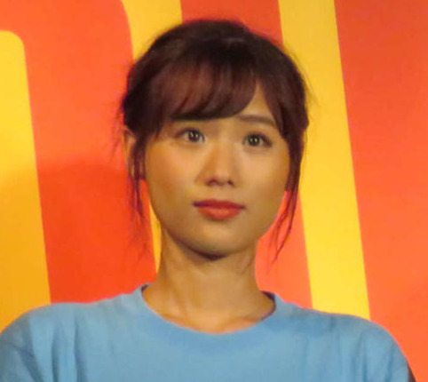 秋山ゆずき（2019年2月撮影）