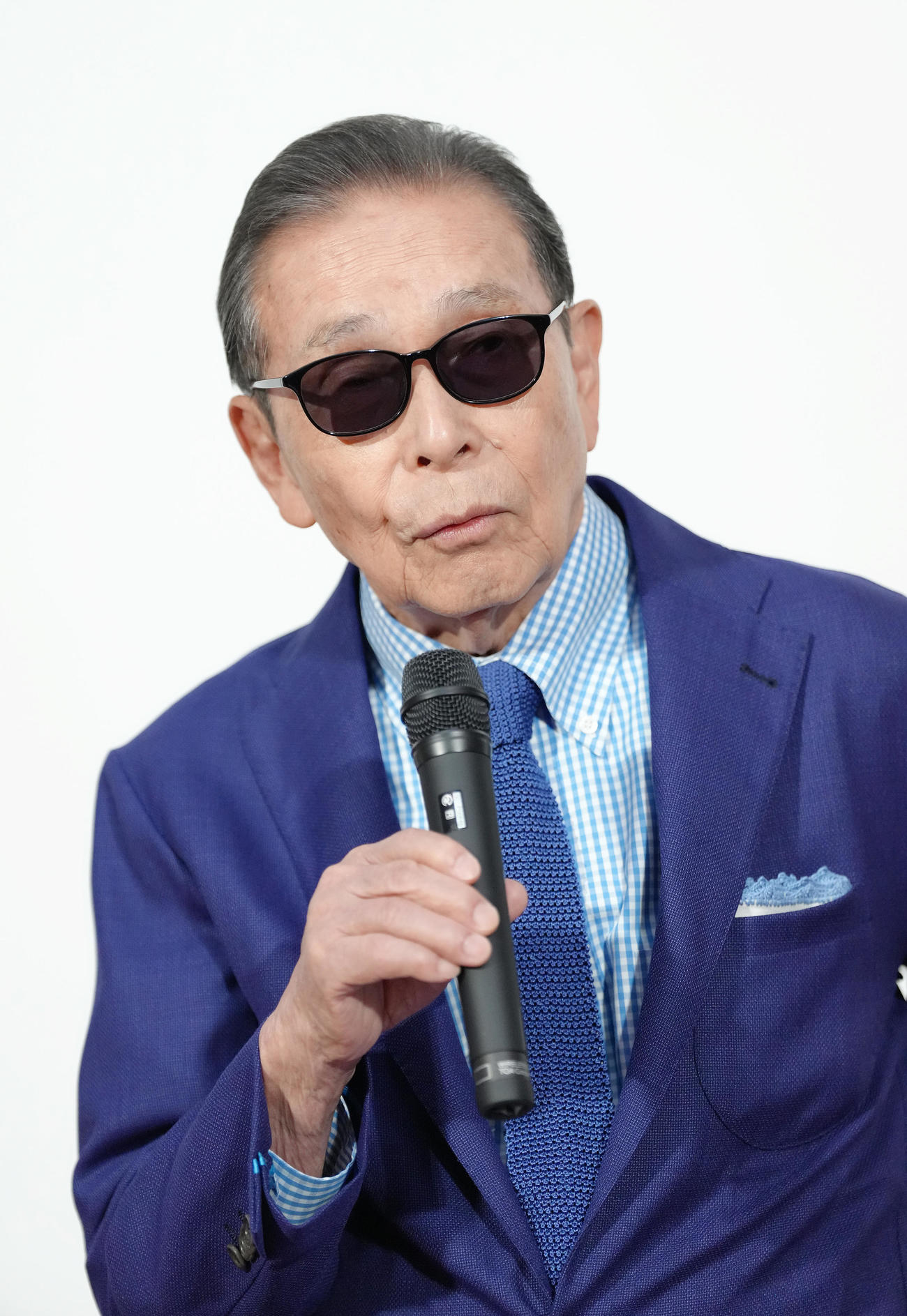 会見に登壇し見所を語るタモリ（撮影・足立雅史）