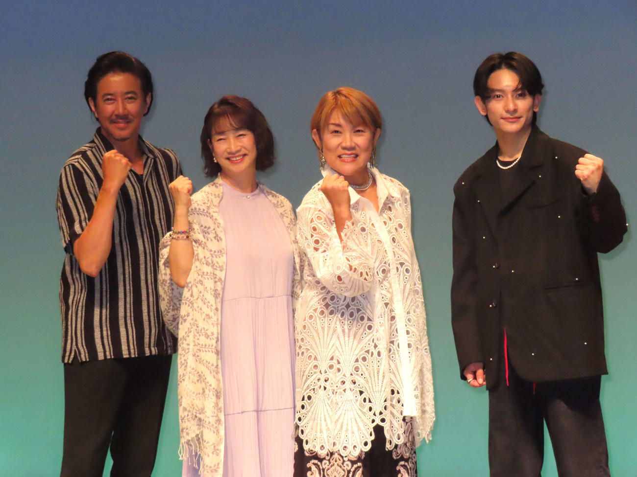 「Room NO．925　第1回公演『ジャニス』」取材会に登壇した、左から水谷あつし、山像かおり、山田邦子、橋本祥平
