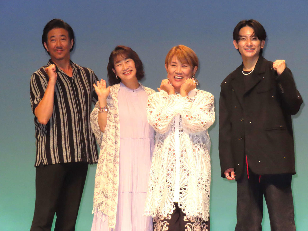 「Room NO．925　第1回公演『ジャニス』」取材会に登壇した、左から水谷あつし、山像かおり、山田邦子、橋本祥平