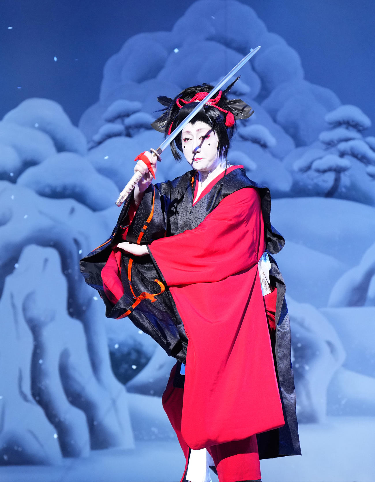 歌舞伎「刀剣乱舞」の舞台稽古に臨む河合雪之丞（撮影・菅敏）