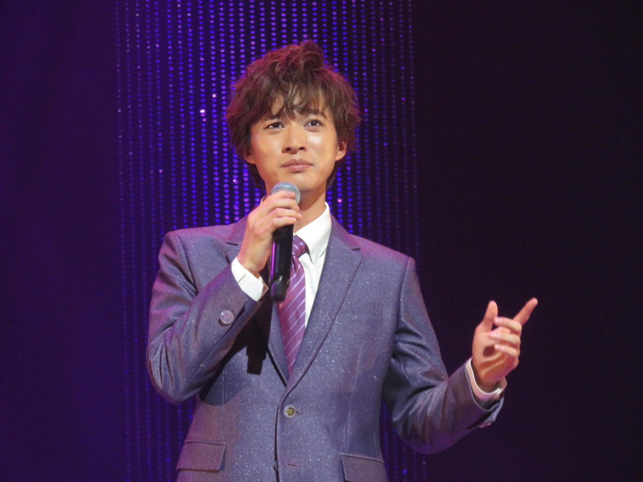 浅草公会堂で単独公演を行った青山新