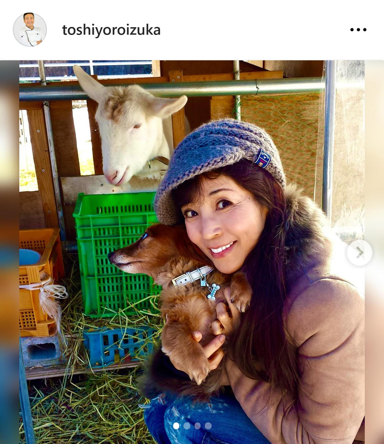 愛犬を抱く川島なお美さん（鎧塚俊彦氏のインスタグラムから）