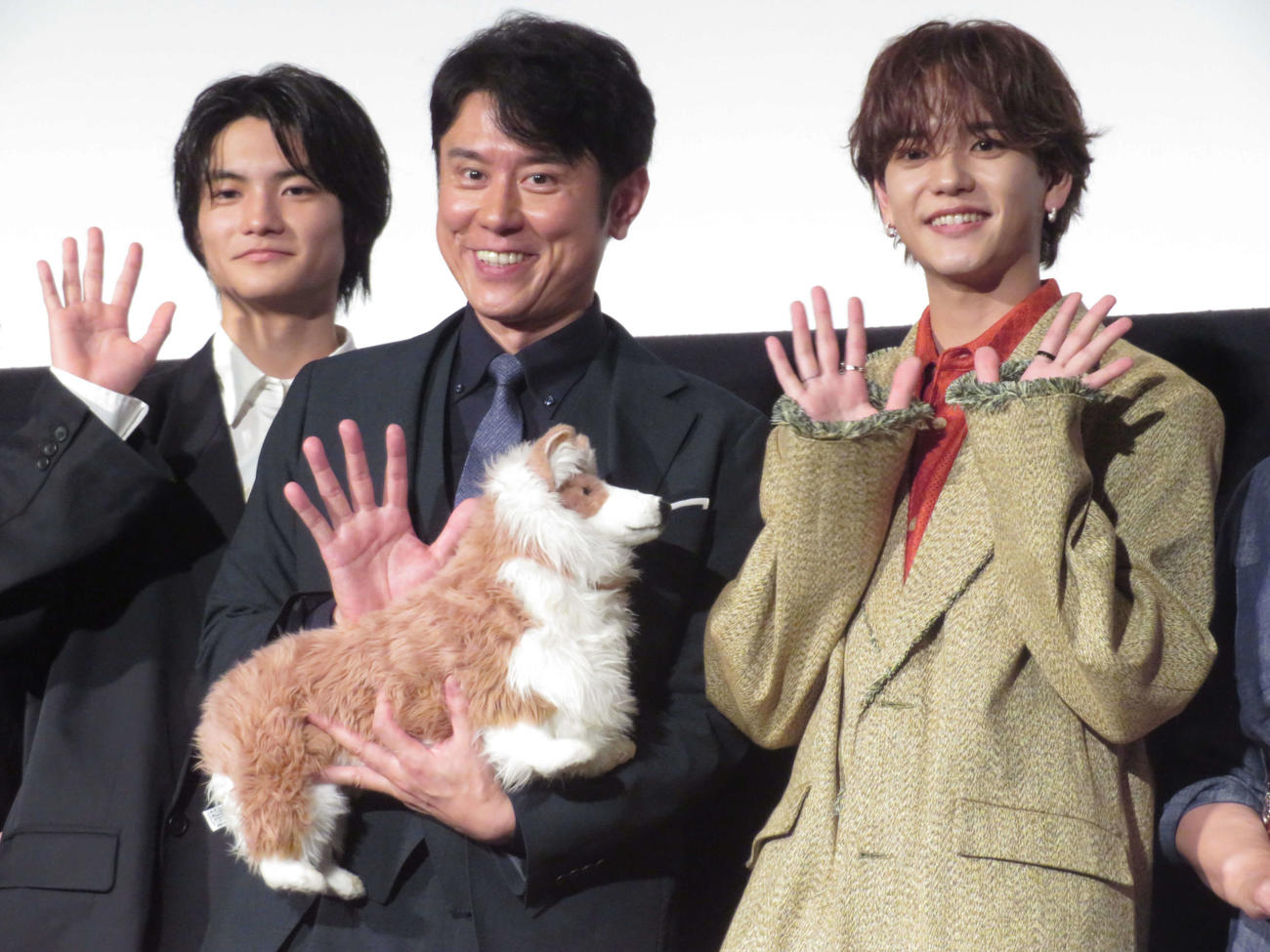 映画「おっさんのパンツがなんだっていいじゃないか！」公開記念舞台あいさつに登壇した城桧吏、原田泰造、中島颯汰