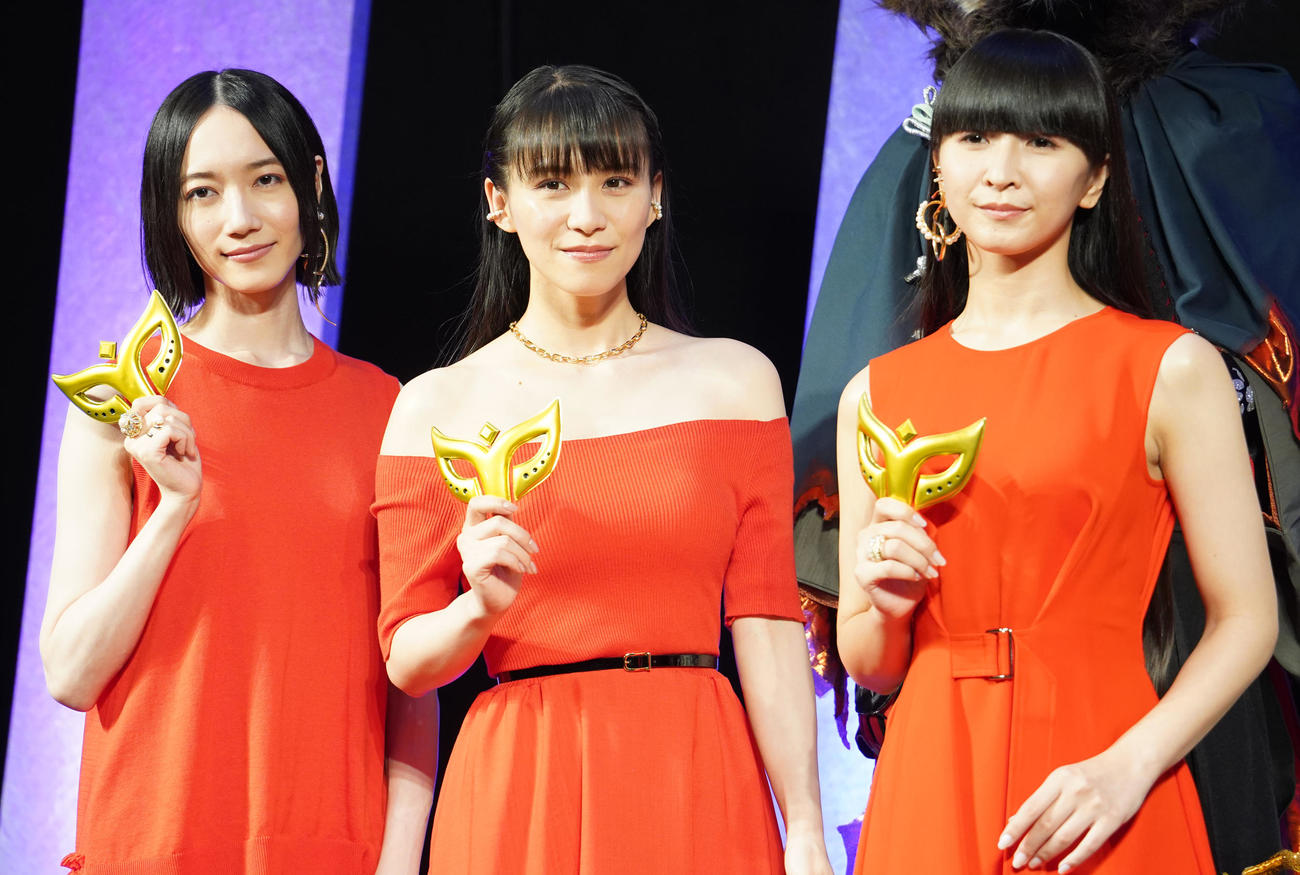 Perfumeの左からのっち、あ～ちゃん、かしゆか（2021年8月撮影）