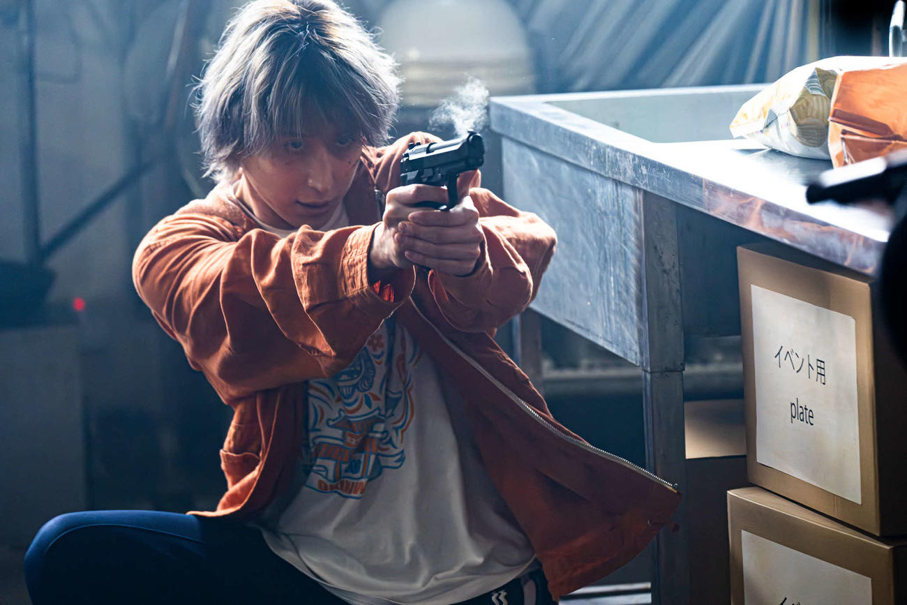 映画「スペシャルズ」で映画初単独主演を飾るSnow Man佐久間大介（C）2026「スペシャルズ」フィルムパートナーズ