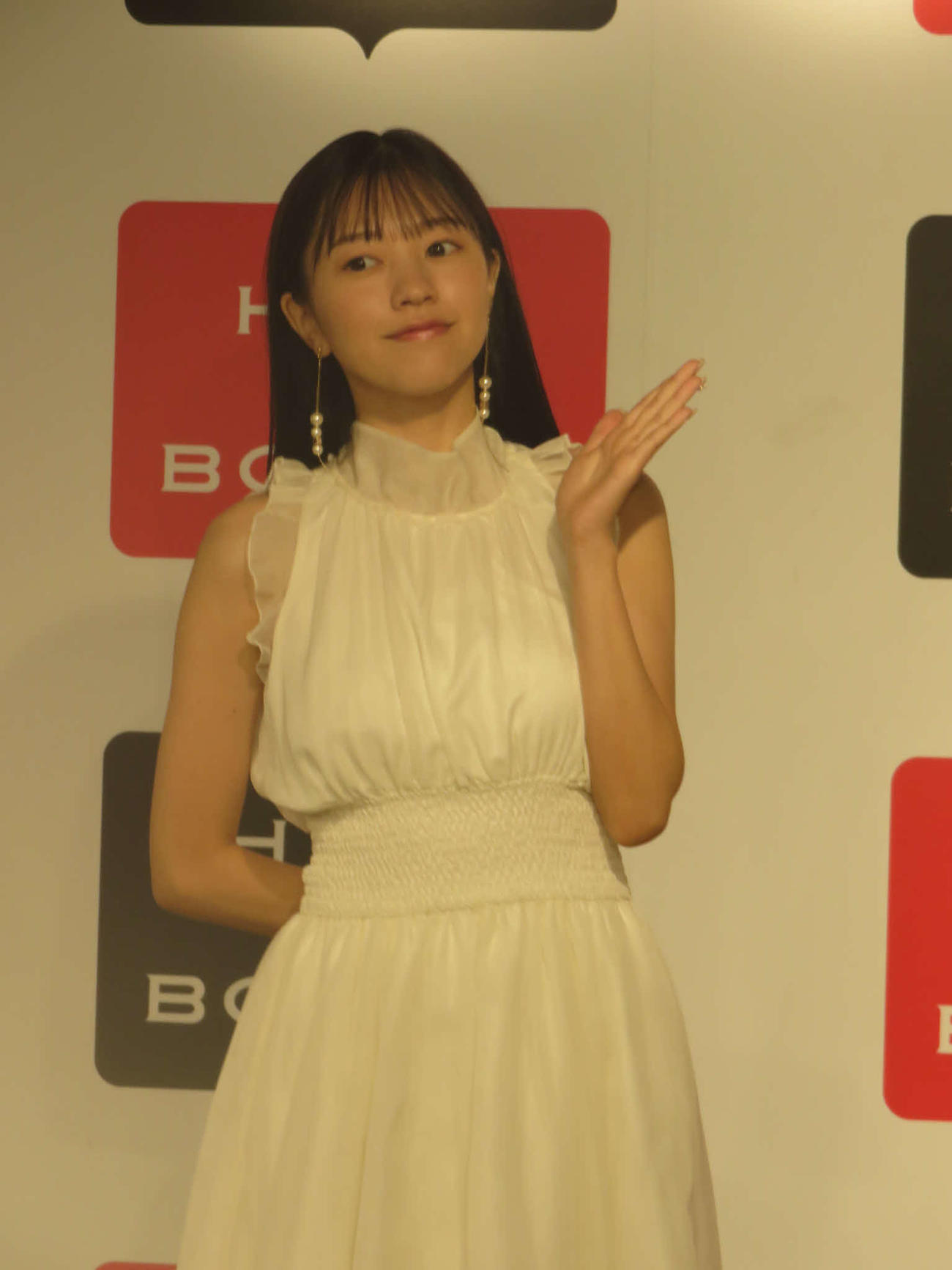 ファースト写真「タカラモノ」を発売した高木悠未