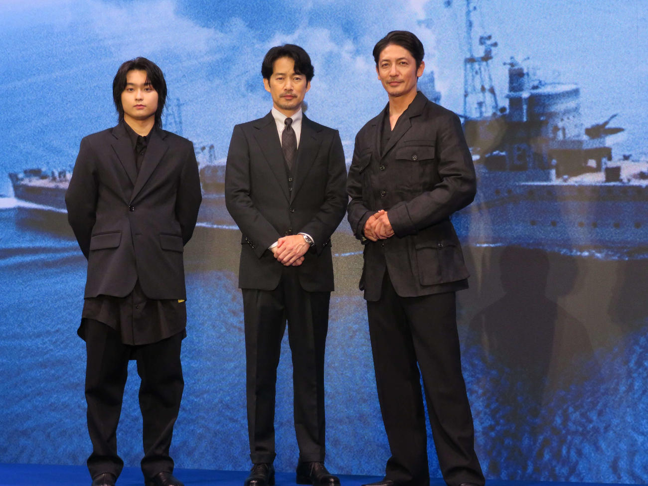 映画「雪風　YUKIKAZE」完成報告に出席した、左から奥平大兼、竹野内豊、玉木宏（撮影・村上幸将）