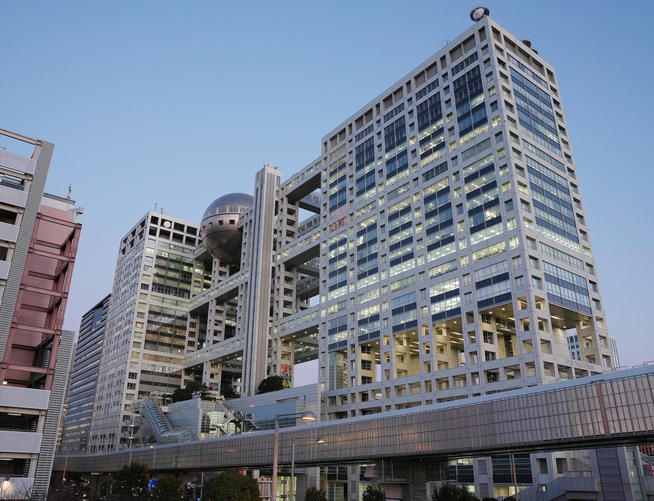 フジテレビ