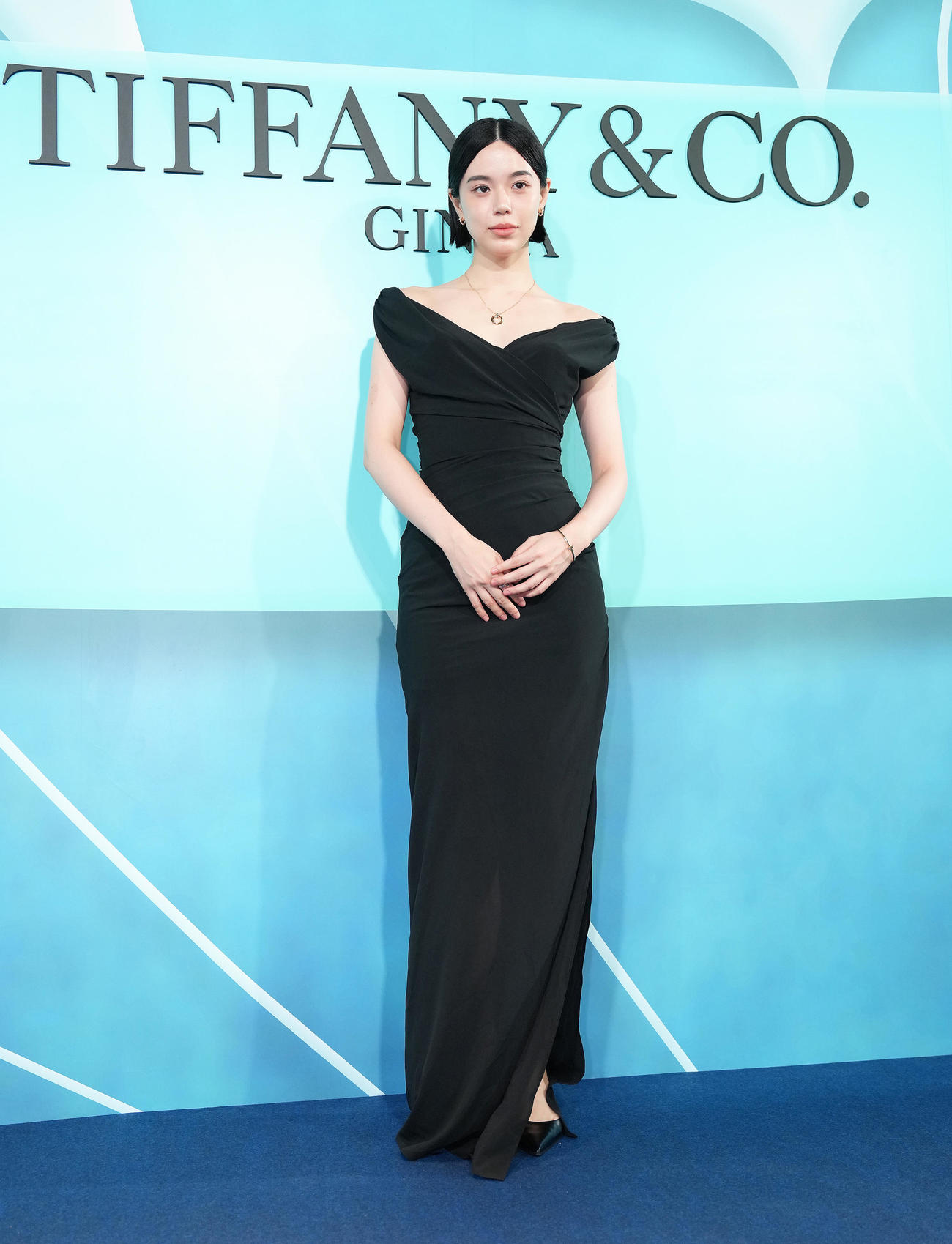 フォトコールに登場した加藤順子（撮影・足立雅史）