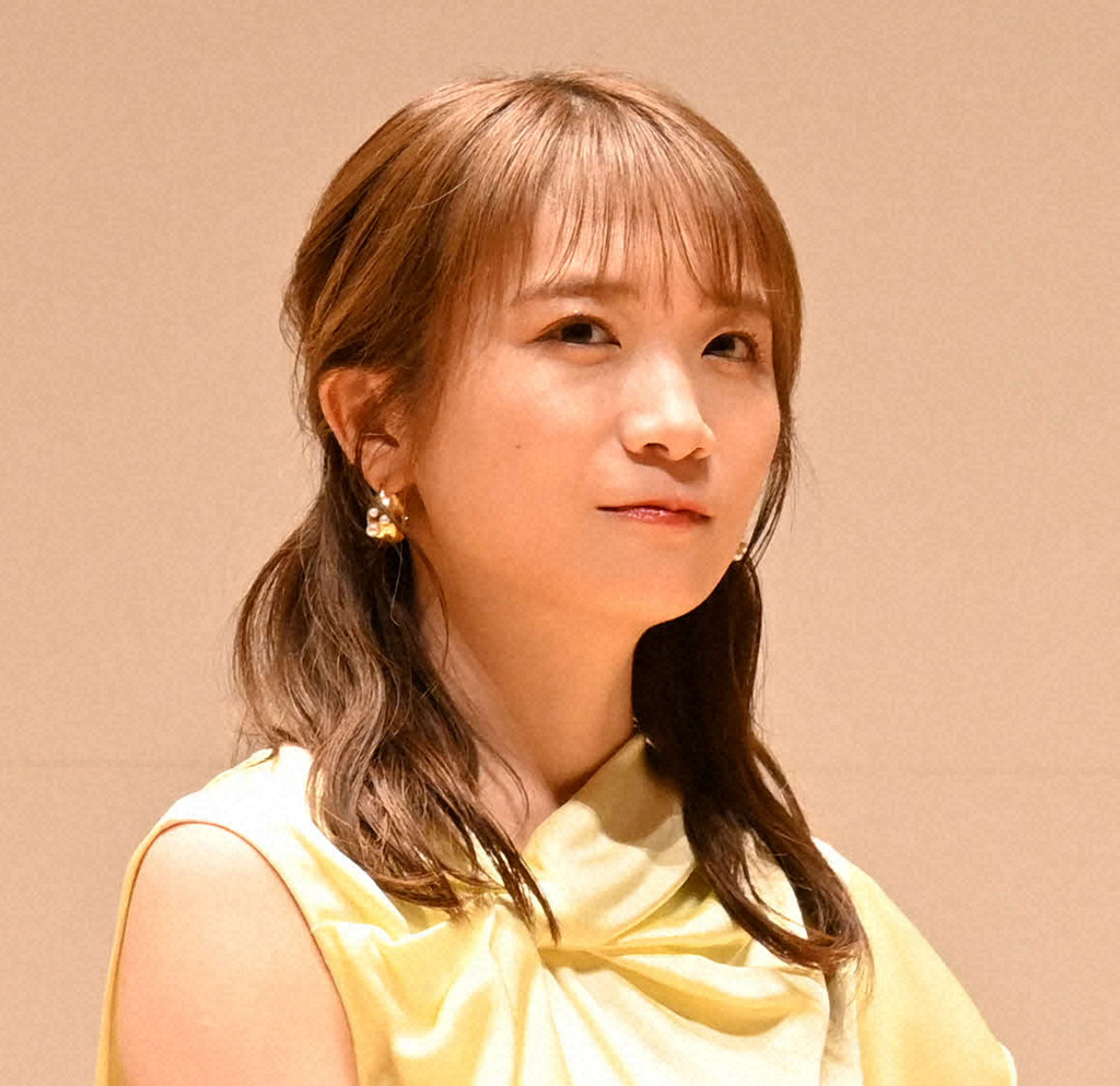 秋元真夏（2024年撮影）