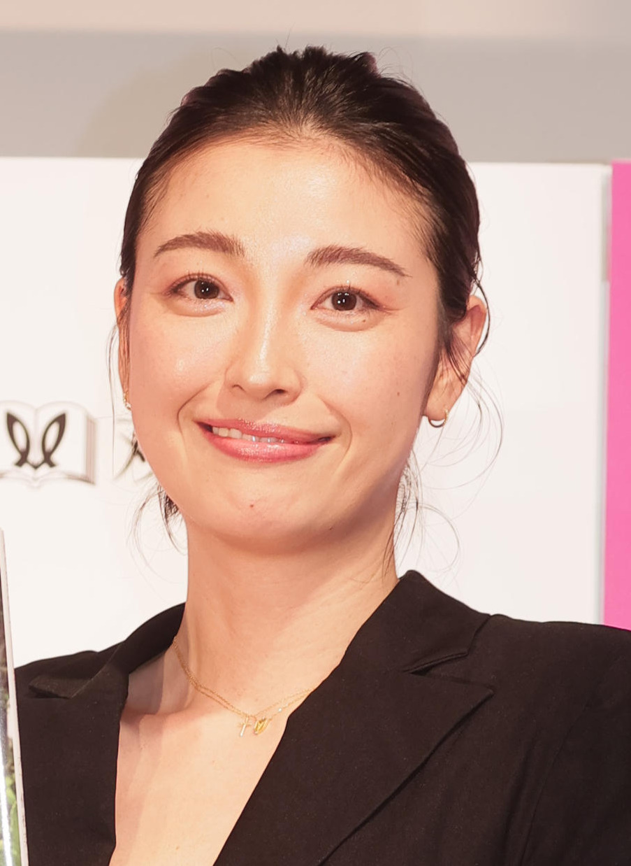 木下優樹菜＝22年3月
