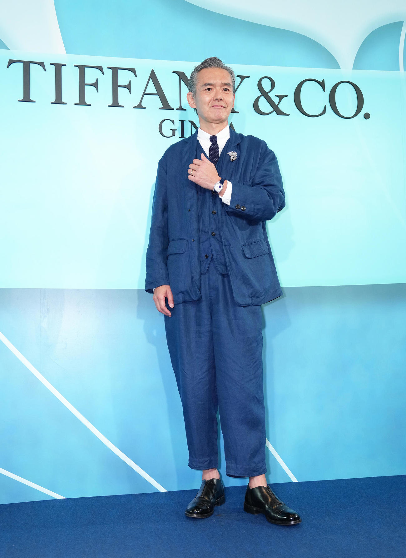 フォトコールに登場した渡部篤郎（撮影・足立雅史）