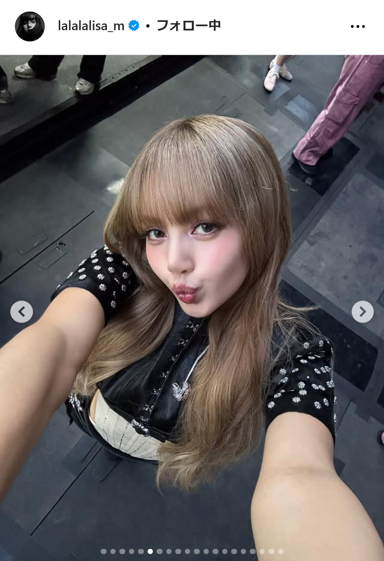 BLACKPINKリサのインスタグラムから