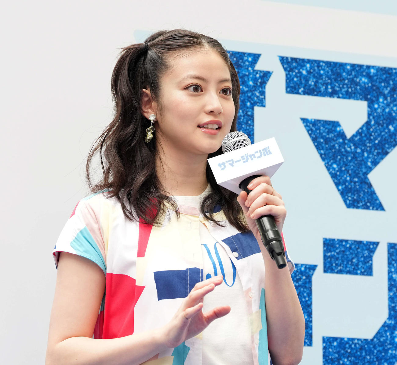 「サマージャンボ宝くじ」「サマージャンボミニ」発売記念イベントに登壇した今田美桜（撮影・小島史椰）