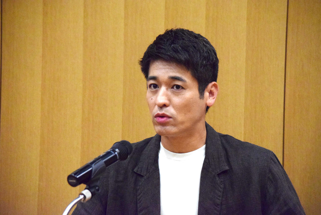 阪神への思いが我慢できない佐藤隆太（撮影・阪口孝志）