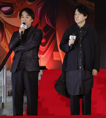 映画「劇場版「鬼滅の刃（やいば）」無限城編　第一章　猗窩座再来」萬来祈願イベントに登壇した関智一（左）と杉田智和（撮影・山本朝陽）