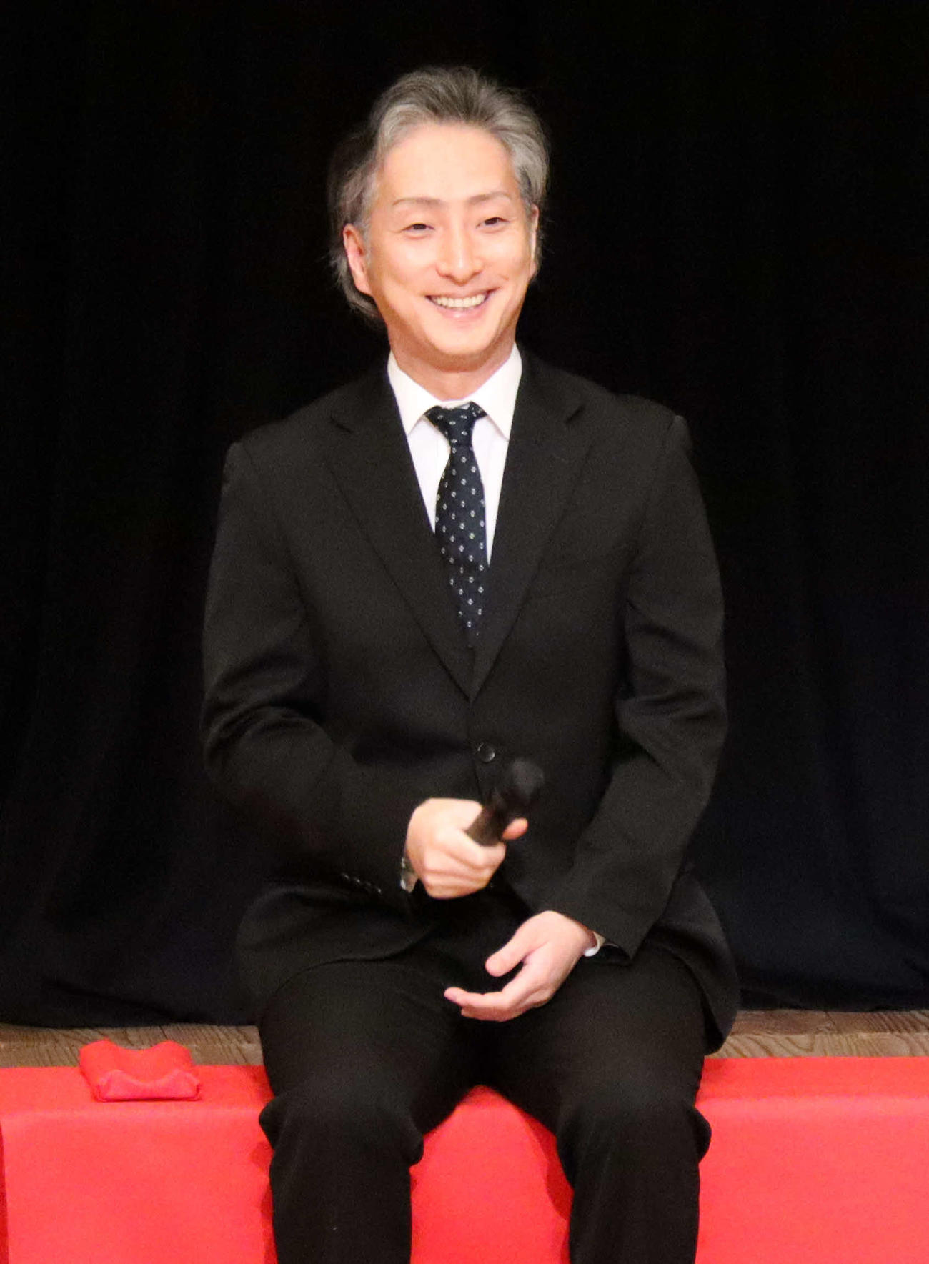 松本潤と高校の同級生・中村七之助（2025年撮影）