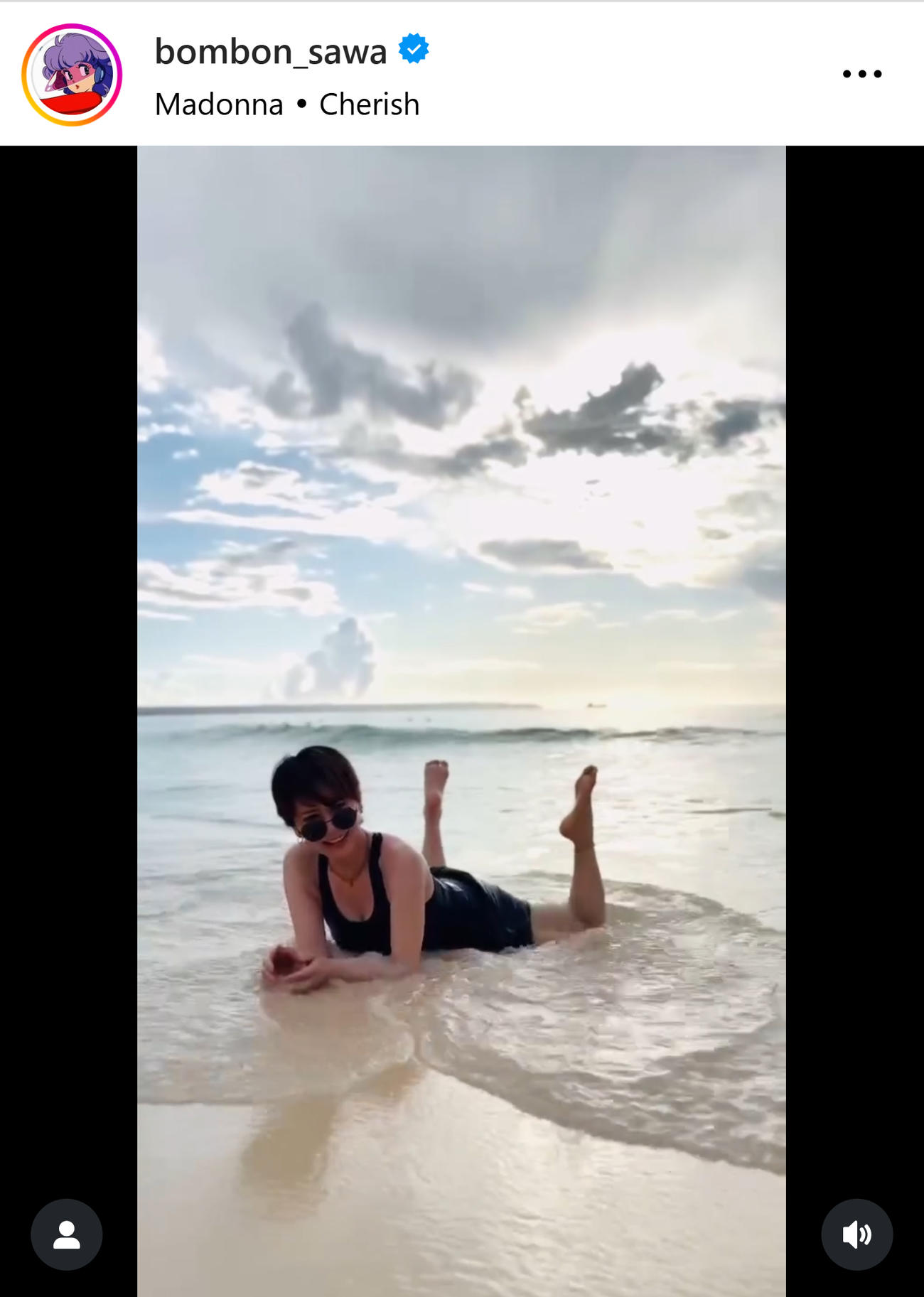 鈴木砂羽のインスタグラムから