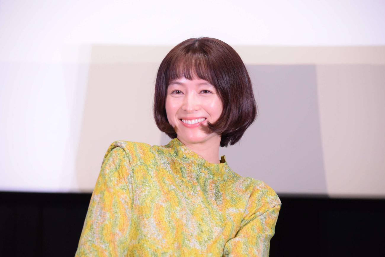 「星つなぎのエリオ」の舞台あいさつに登壇した清野菜名（撮影・阪口孝志）