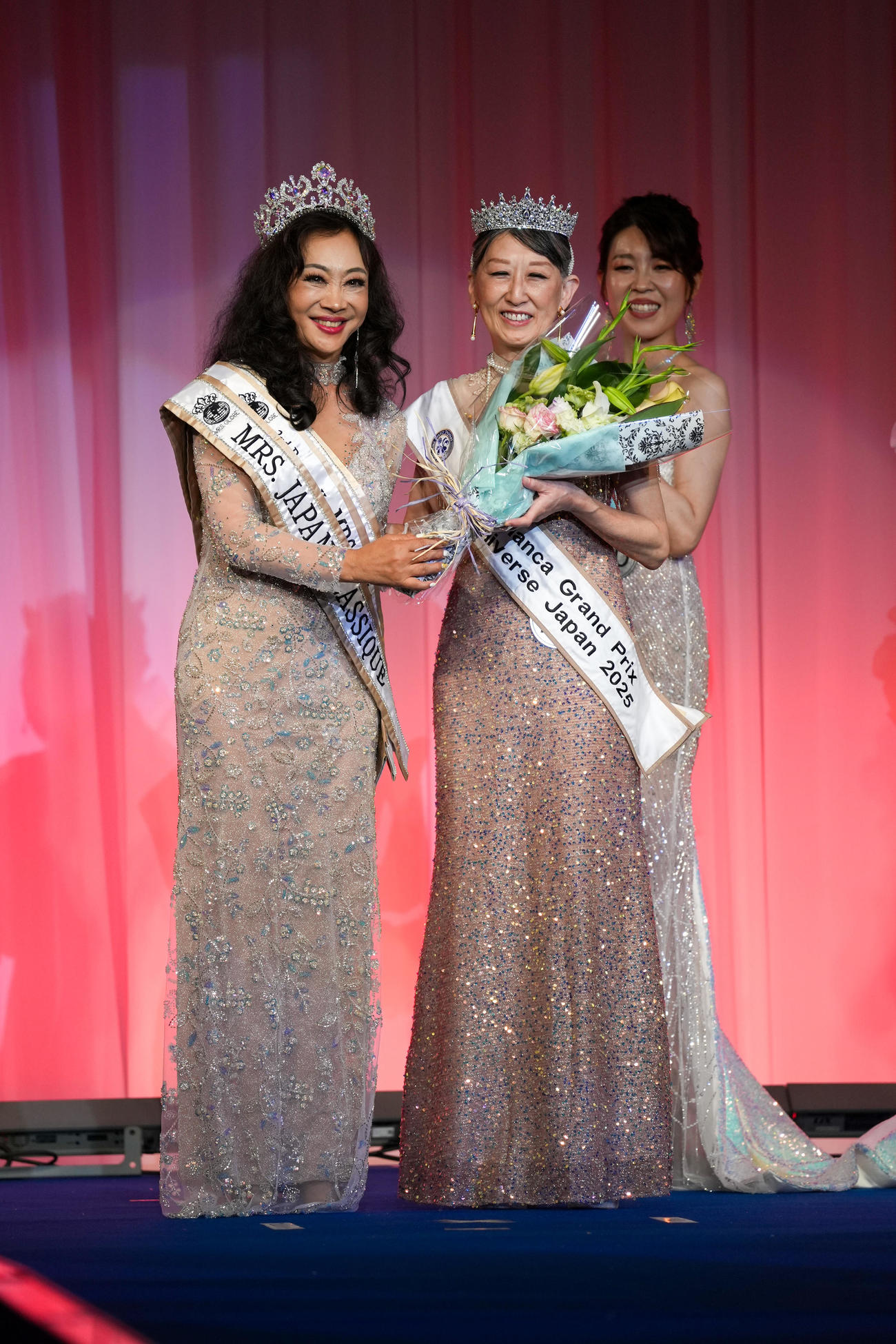 「ミセスユニバースジャパン2025日本大会」のカサブランカ部門で優勝した中原斎香利さん（撮影・小沢裕）