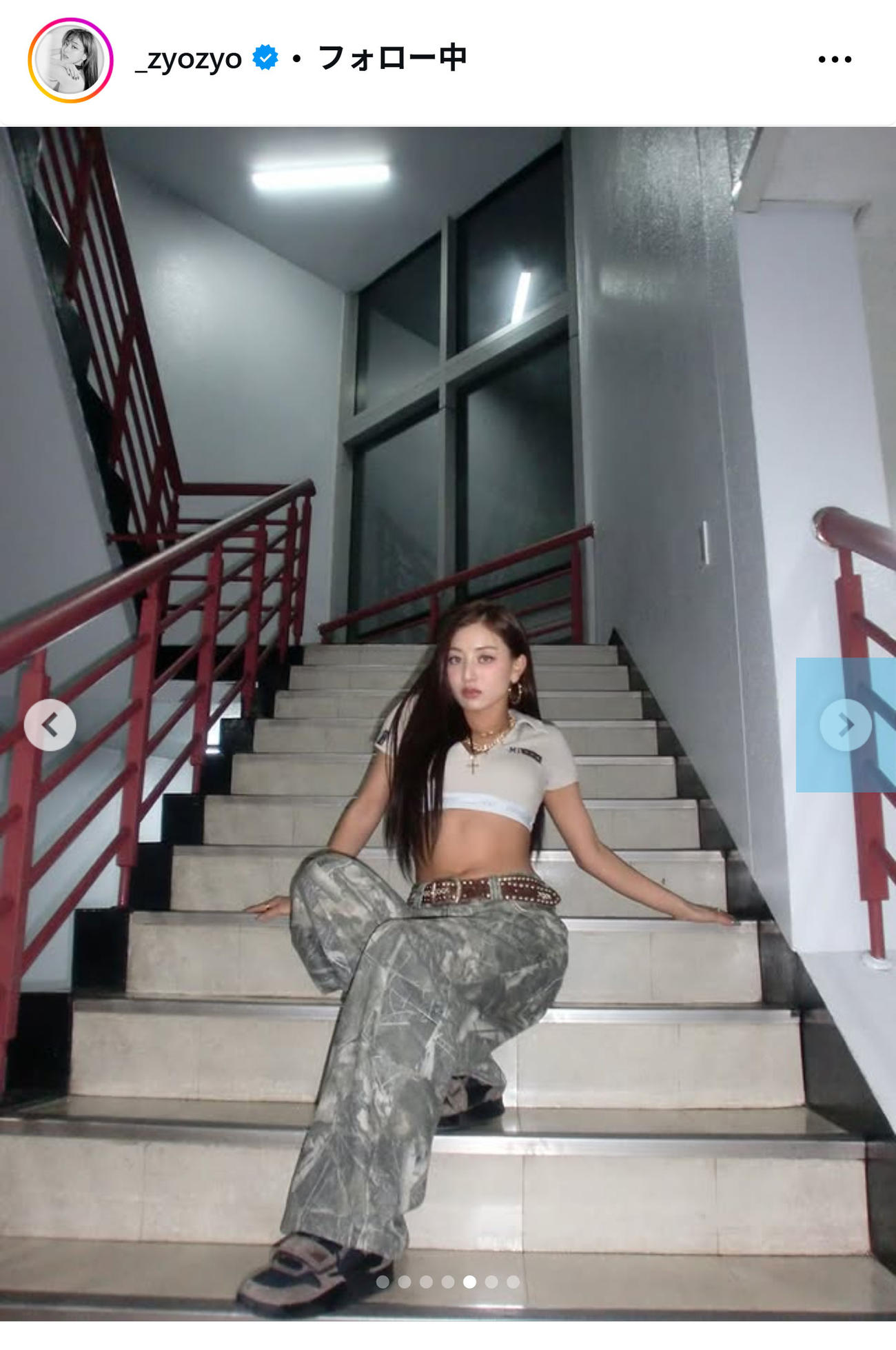 鍛えられた腹筋を披露したTWICE・JIHYO（インスタグラムから）