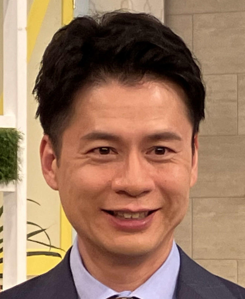 フリーアナウンサー石井亮次（2024年撮影）