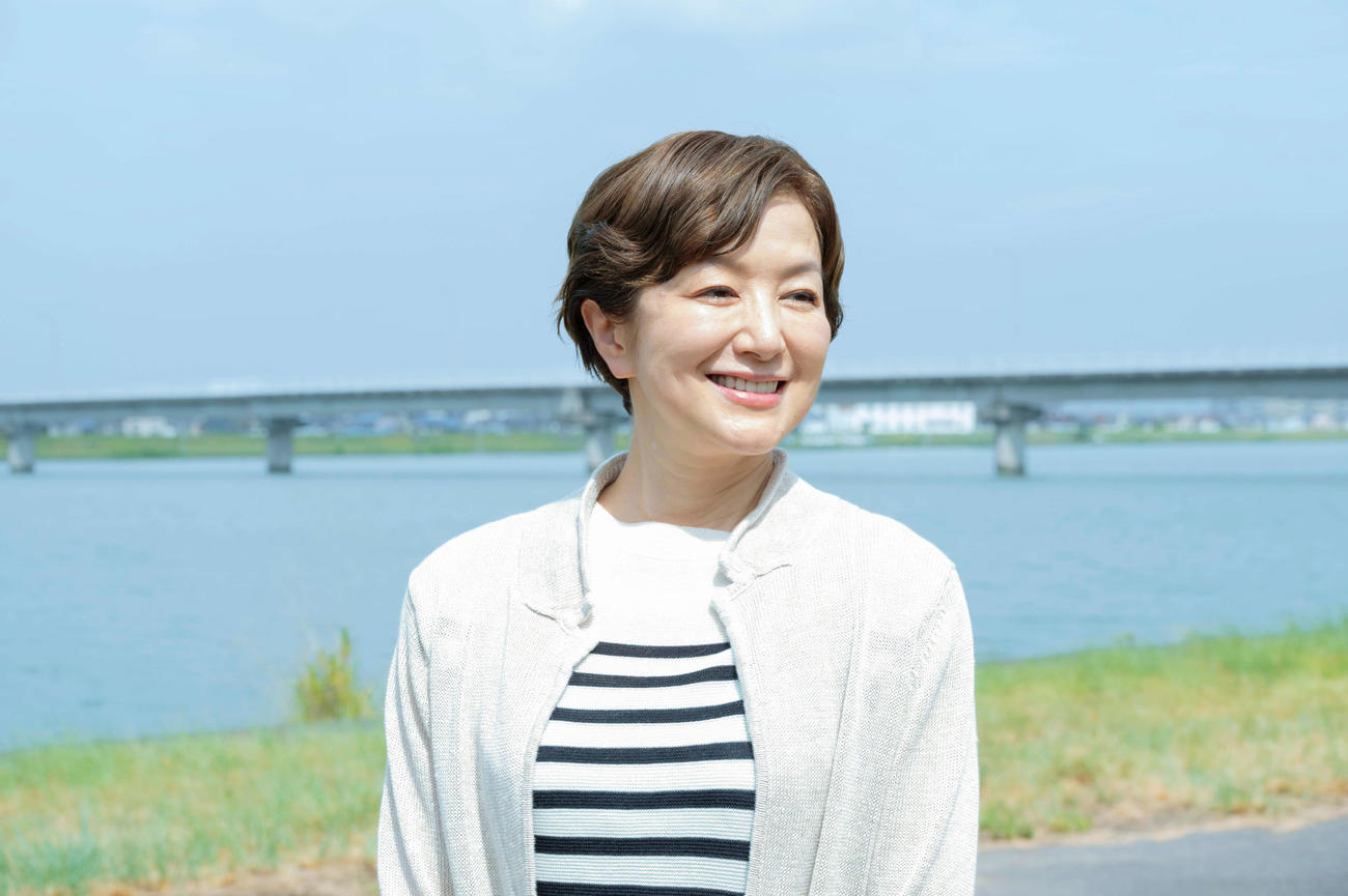 映画「栄光のバックホーム」で横田慎太郎さんの母まなみさんを演じる鈴木京香（C）2025「栄光のバックホーム」製作委員会