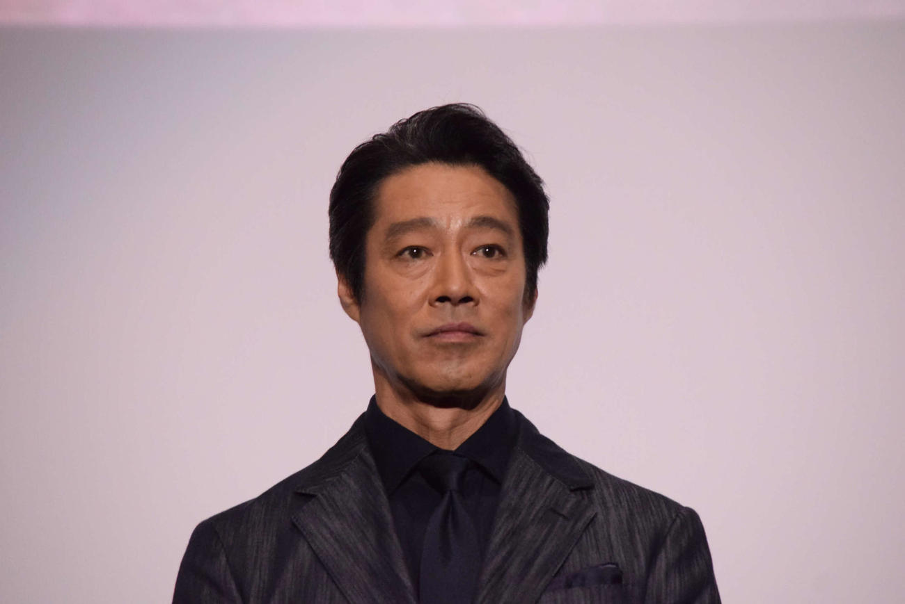 「木の上の軍隊」の先行上映舞台あいさつに登壇した堤真一（撮影・阪口孝志）