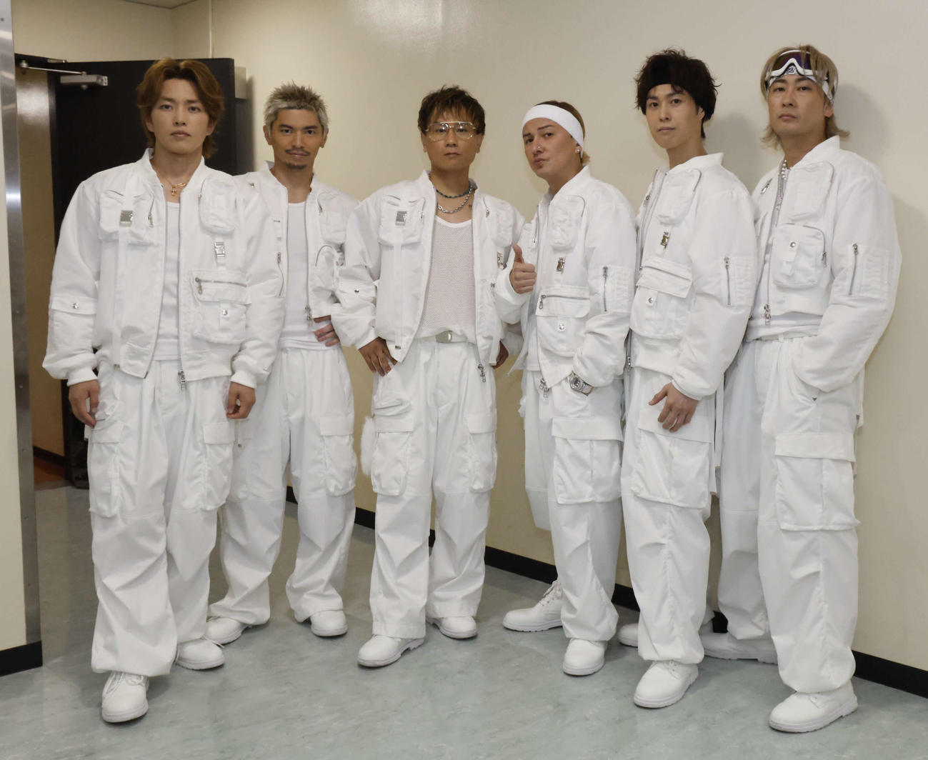 「LIVE DA PUMP 2025 BACK 2 DA UNITY」東京公演を開催したDA PUMP。左からKENZO、U－YEAH、KIMI、ISSA、YORI、TOMO
