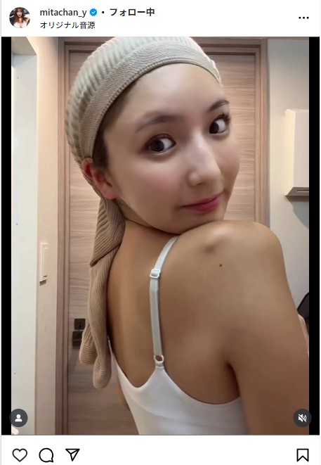 ナイトキャップをかぶった三田悠貴（三田悠貴のインスタグラムから）