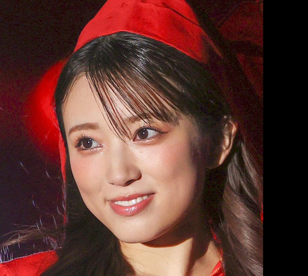 矢吹奈子（2025年4月撮影）