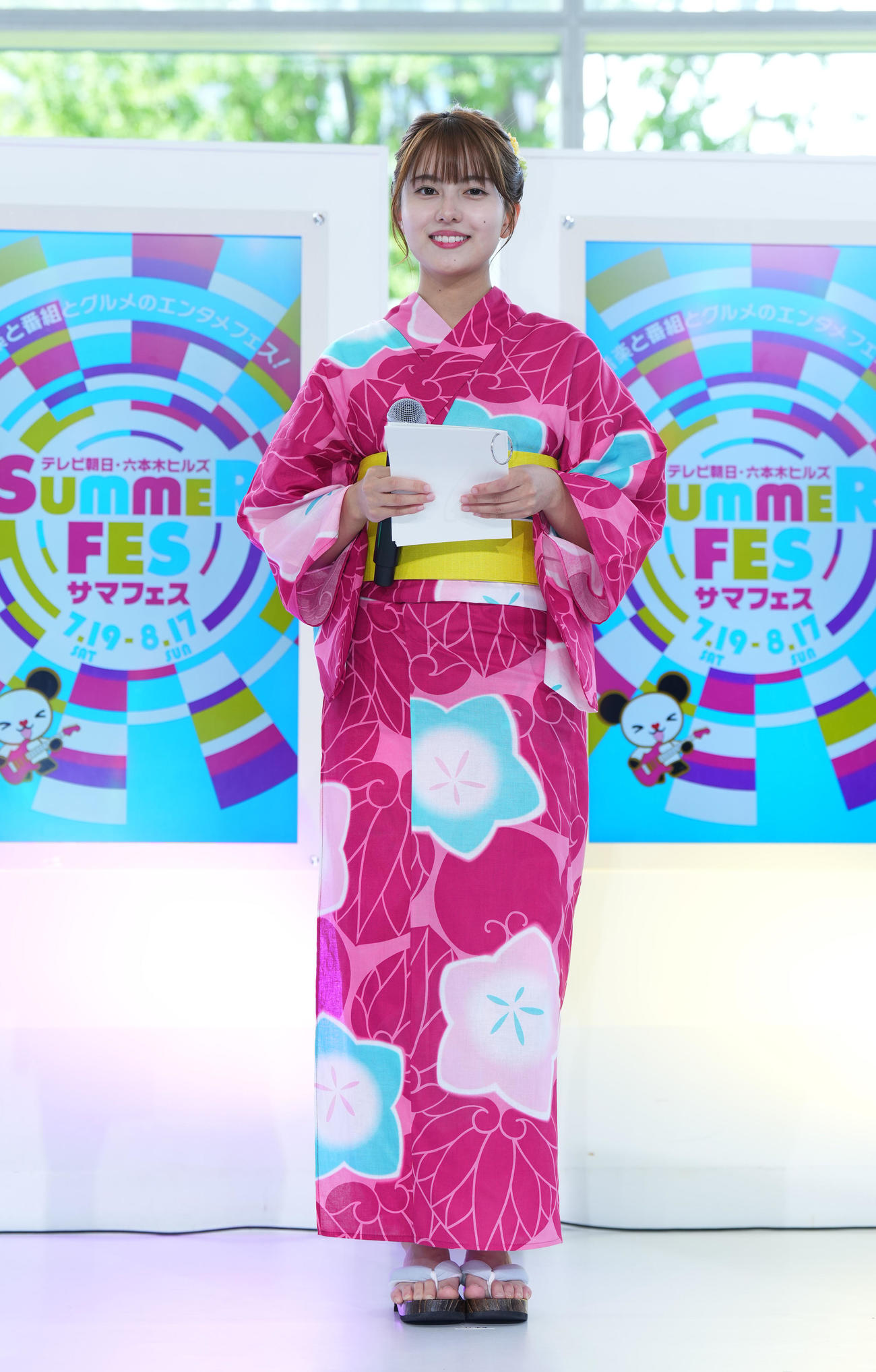 「テレビ朝日・六本木ヒルズSUMMER FES」で登壇する新人アナの宮本夢羅（撮影・菅敏）