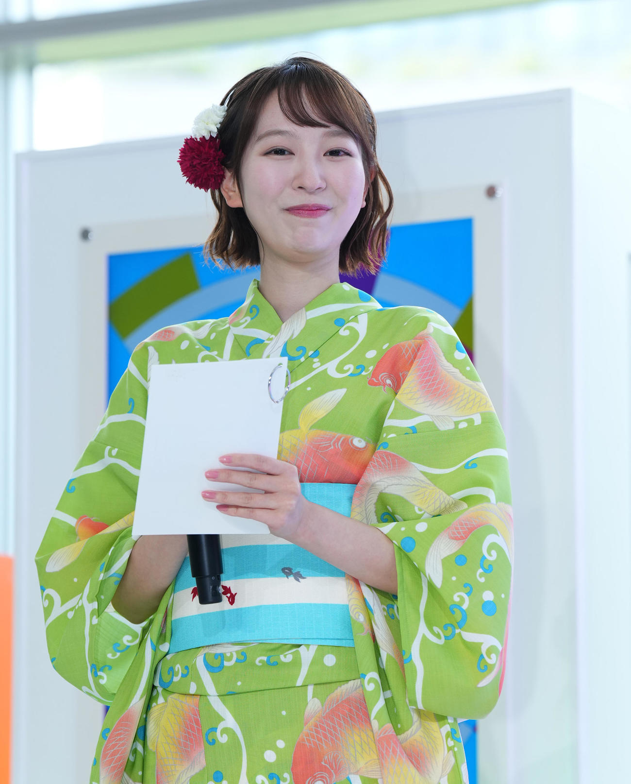 「テレビ朝日・六本木ヒルズSUMMER FES」で登壇する新人アナの佐々木若葉（撮影・菅敏）
