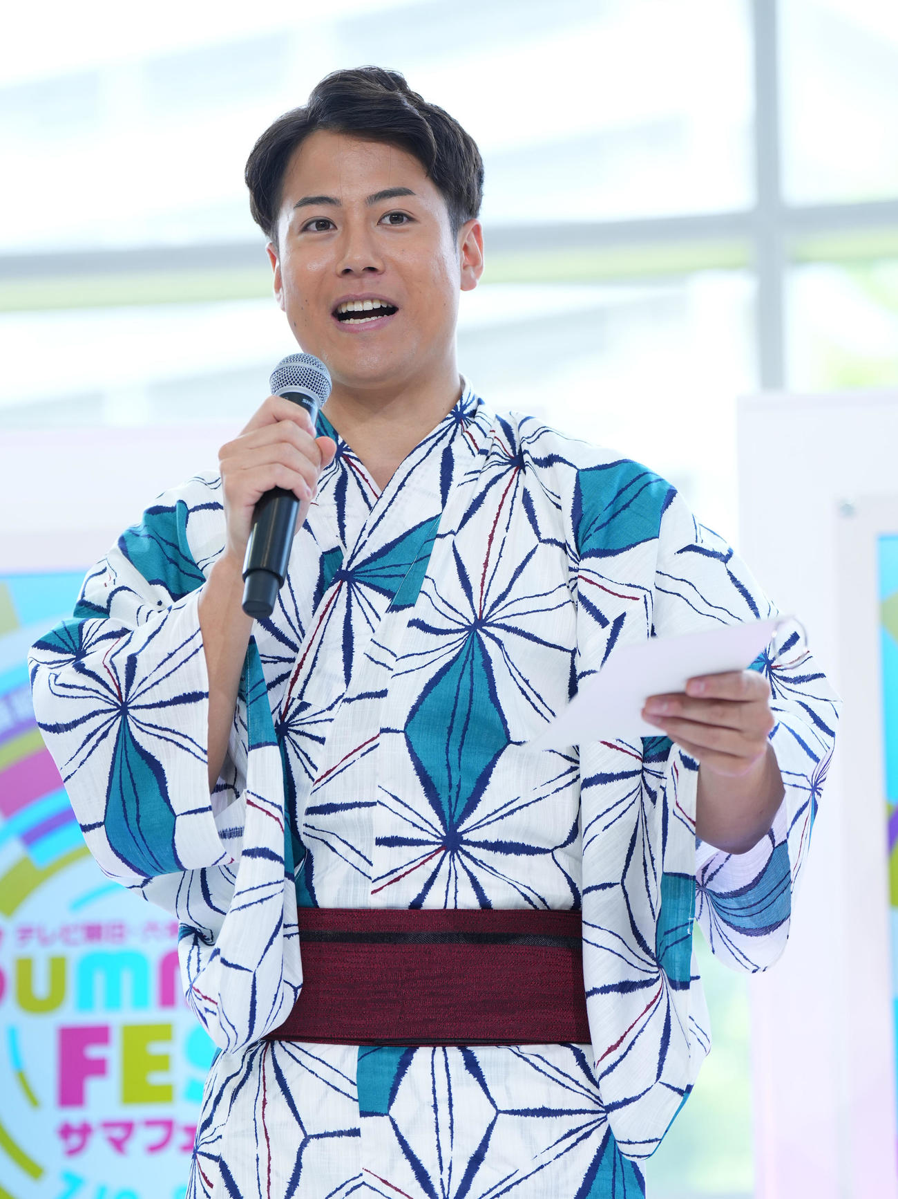 「テレビ朝日・六本木ヒルズSUMMER FES」で登壇する新人アナの藤田大和（撮影・菅敏）