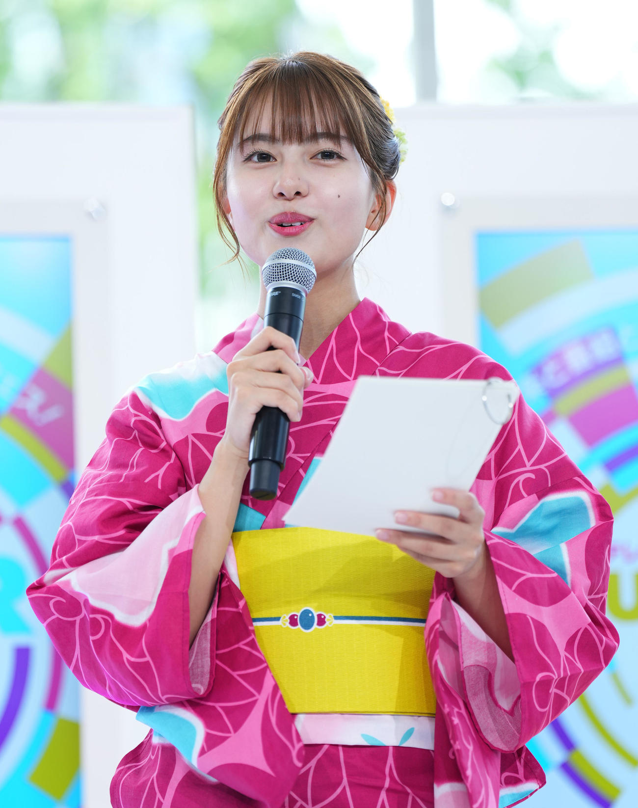 「テレビ朝日・六本木ヒルズSUMMER FES」で登壇する新人アナの宮本夢羅（撮影・菅敏）