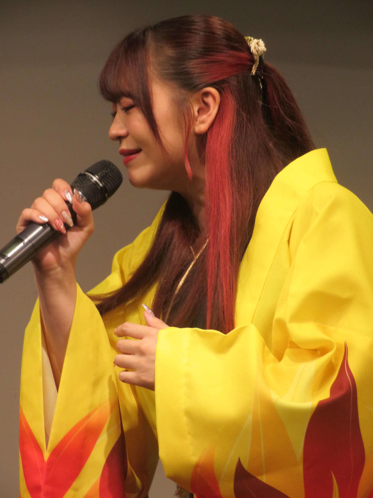 テイチクレコード2025新人コンベンションで歌う堀内春菜（撮影・川田和博）